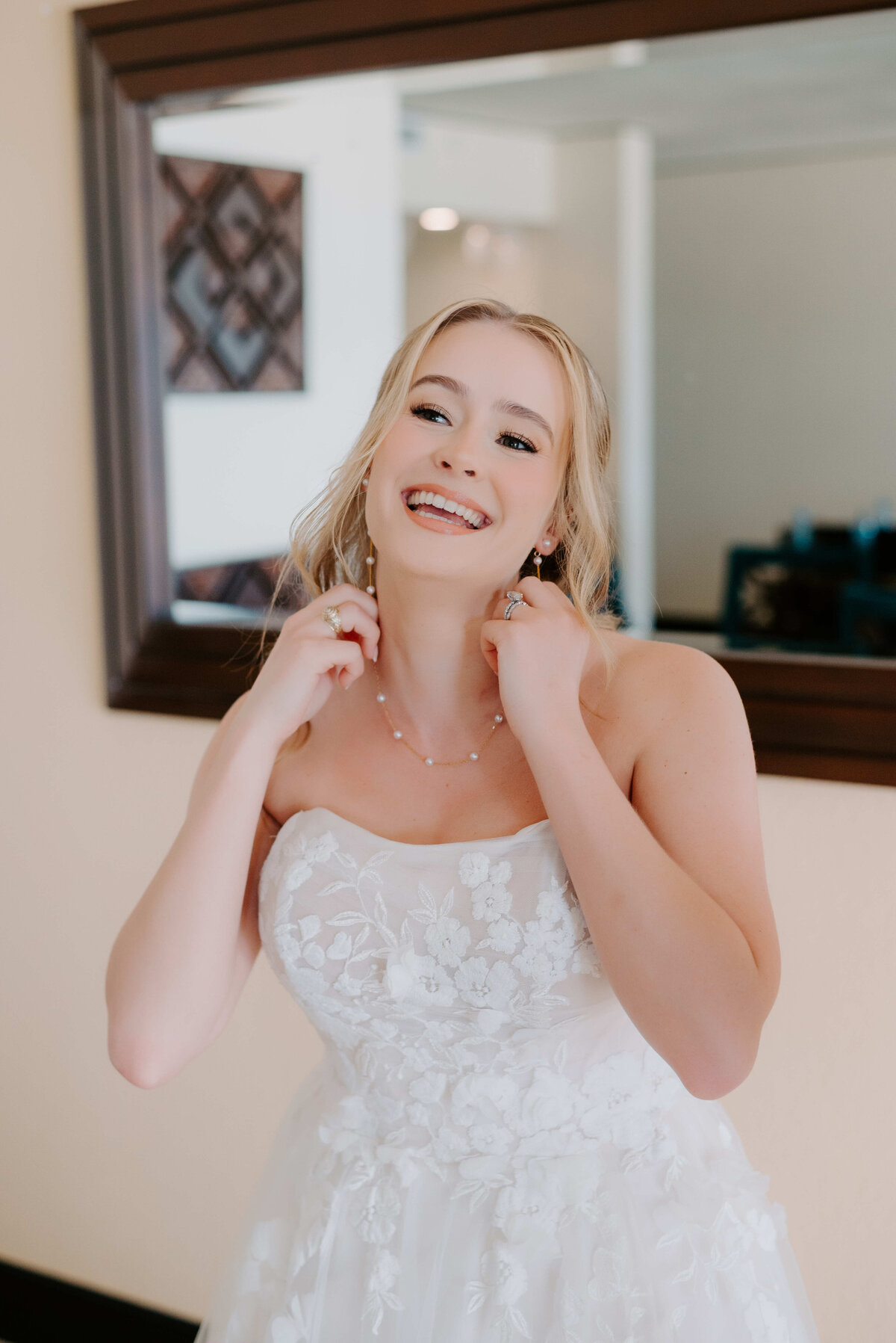 Dreams Riveria Maya Wedding - Bruich Wedding - BRIDE GETTING READY - Kyrsten Ashlay Photography-111-Edit
