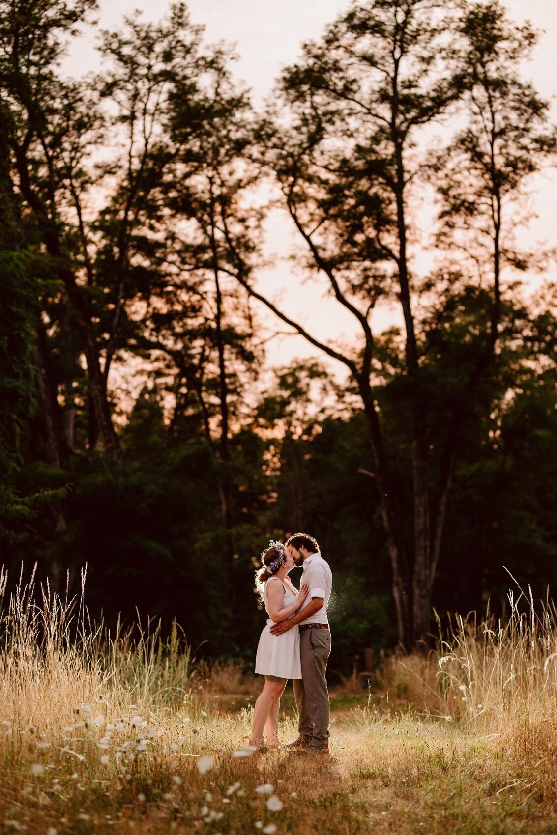 Champoeg State Park Oregon intimate wedding