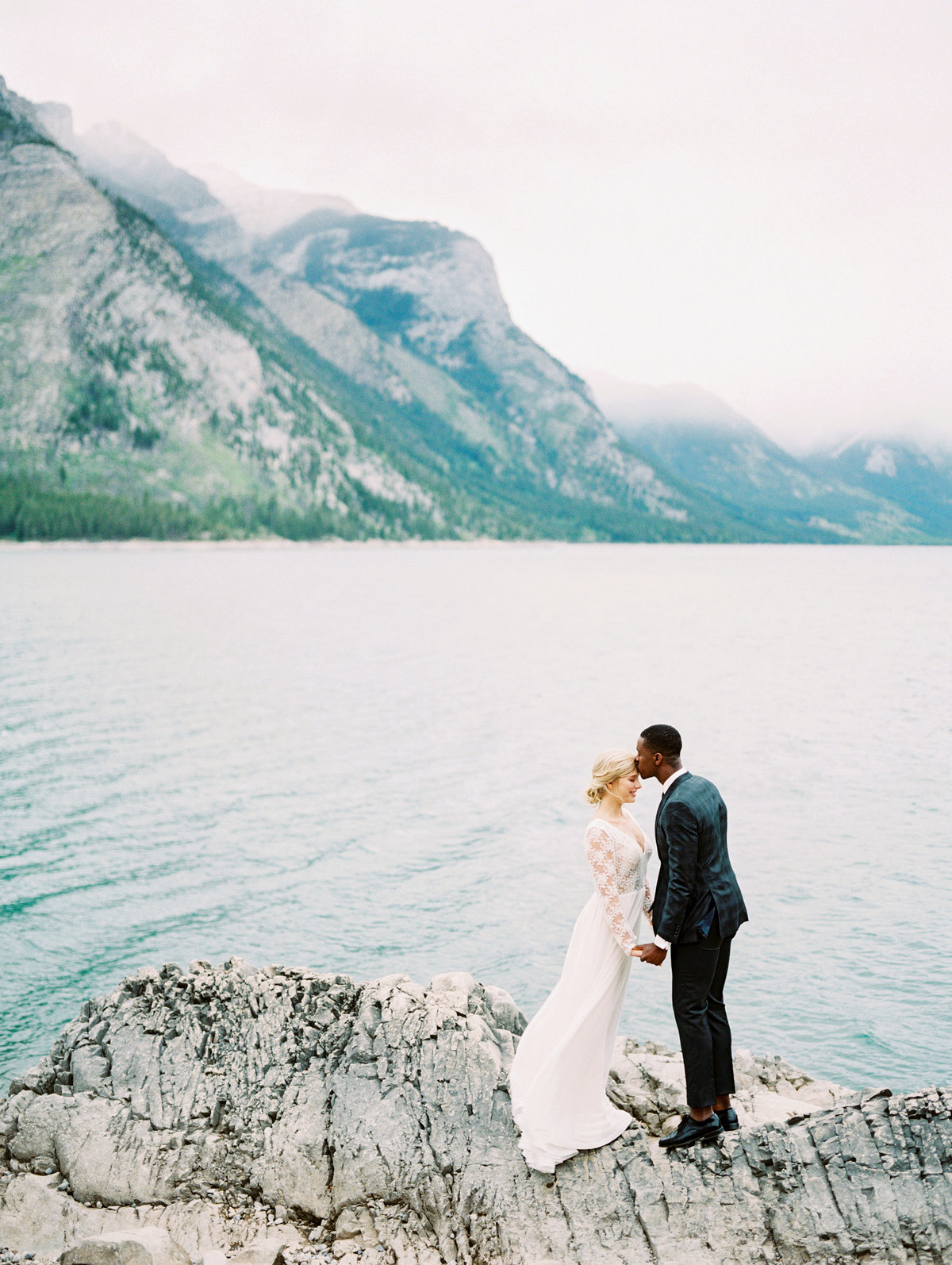 banff wedding lake teryn lee photography