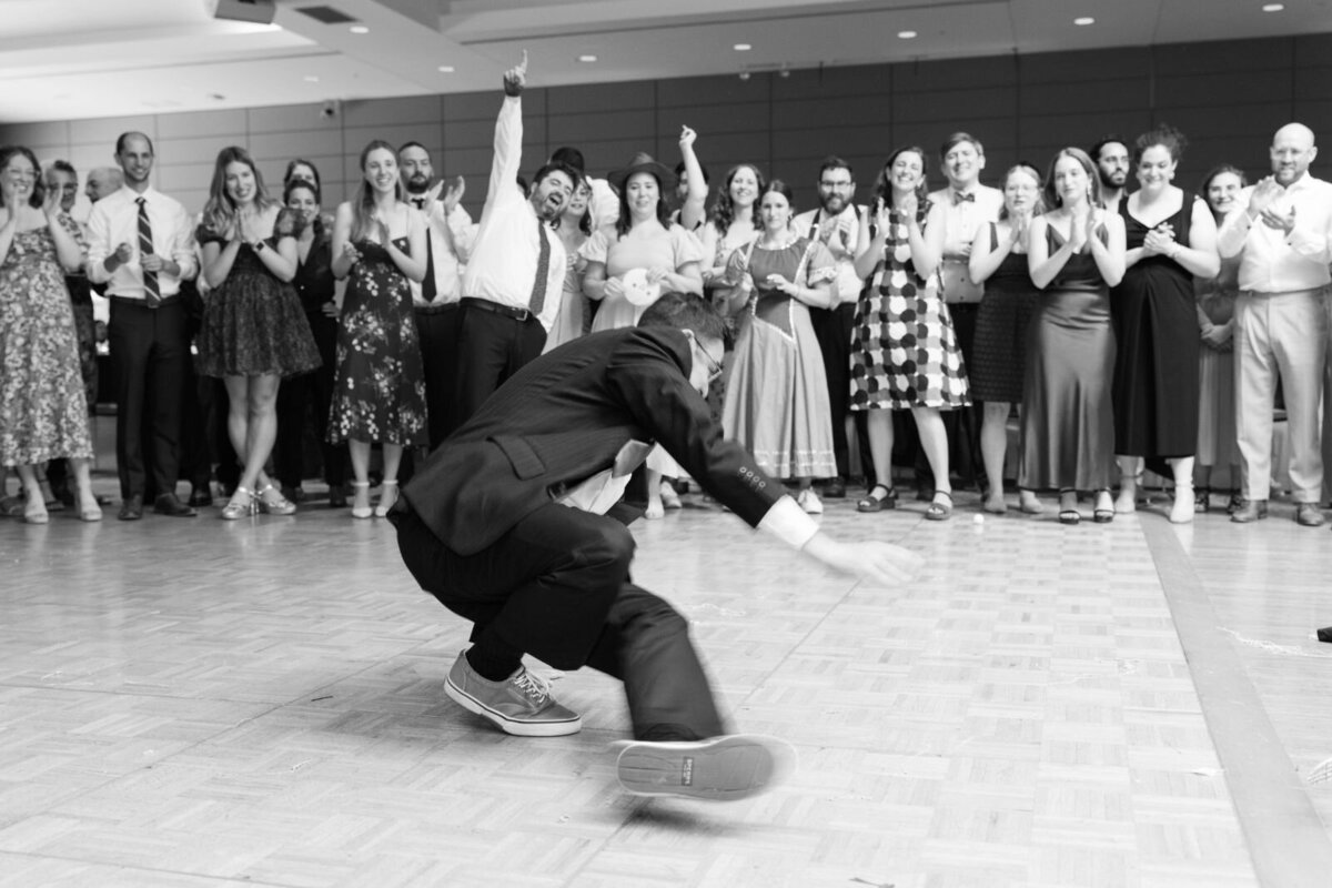 Eliana-Melmed-Photography-Chicago-LosAngeles-Jewish-WeddingPhotography-ShulaNoah-Shtick-00103