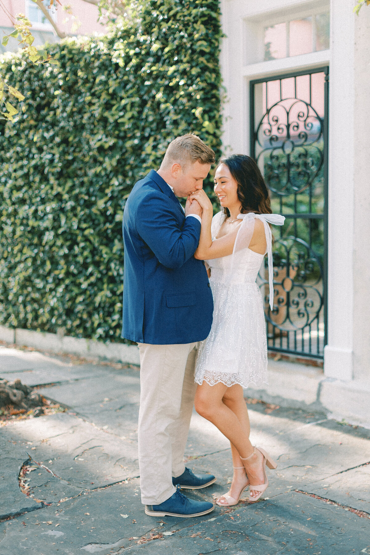 charleston-south-carolina-engagement-session-historic-district-hayley-moore-photography-8