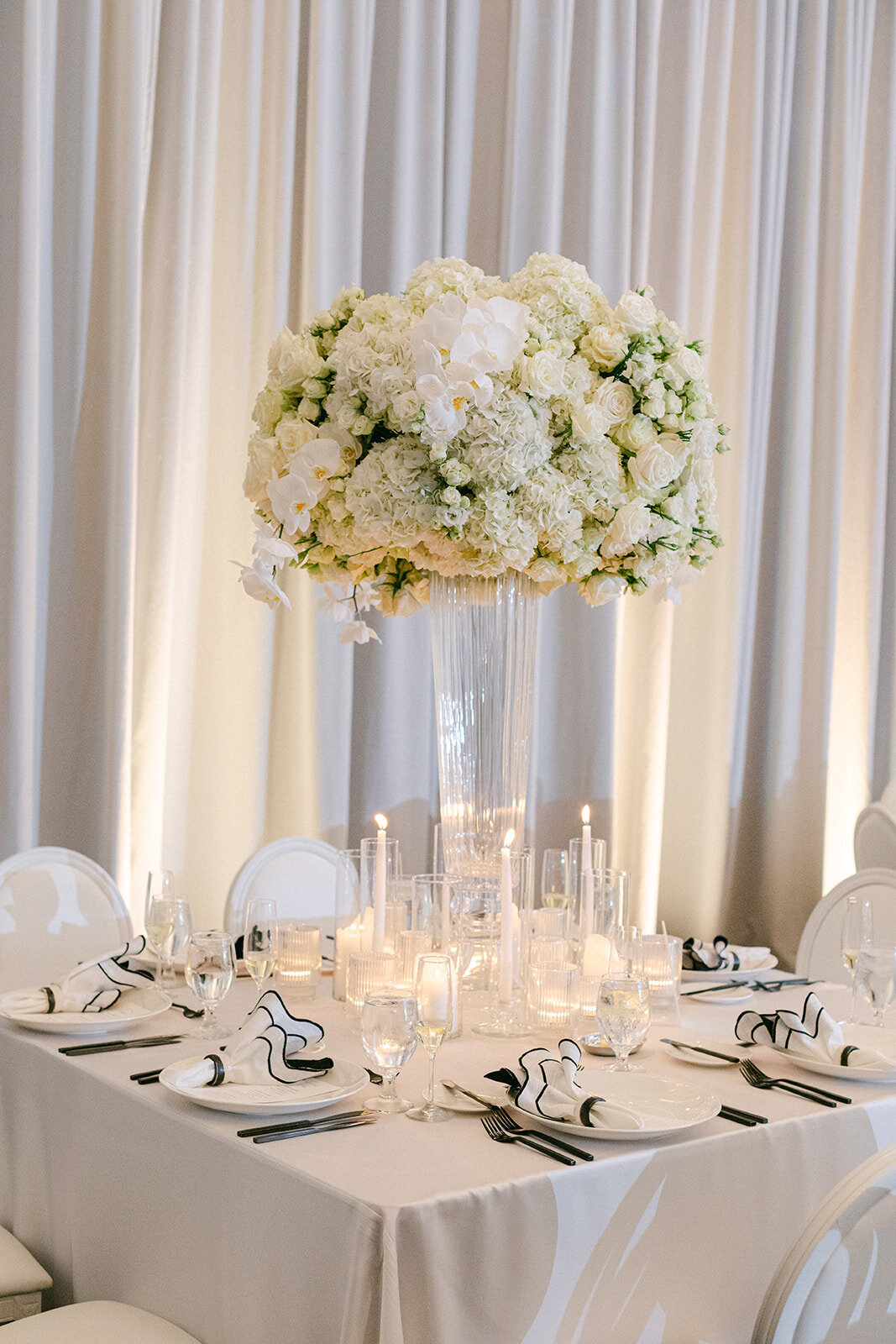 Meg Lee is a luxury Pittsburgh wedding photographer specializing in timeless, editorial, and heartfelt wedding photography for modern couples.