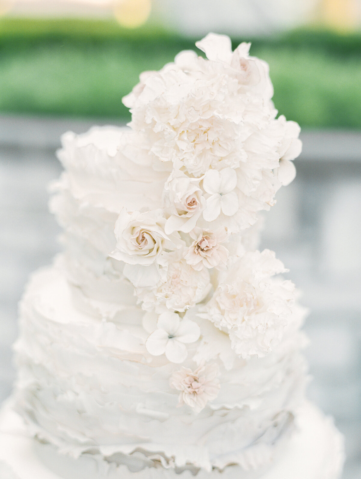Novalee-Events-Nemacolin-Pennsylvania-Wedding-Planner-Alex-Robba-Cake-Blush copy