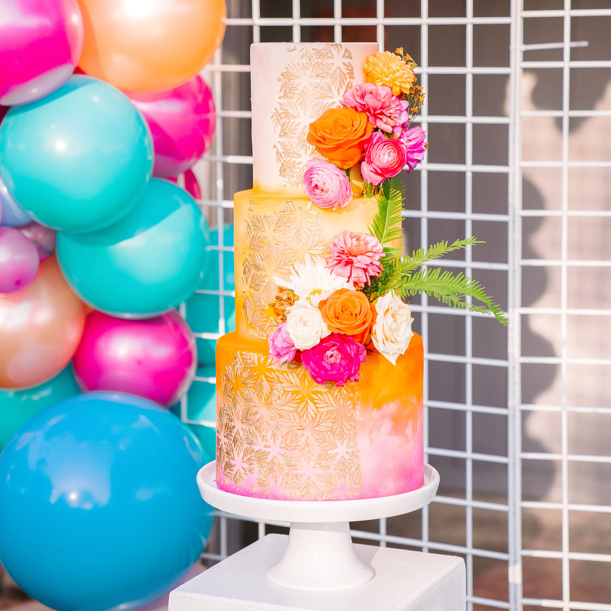 kalamazoo-tropical-wedding-cake