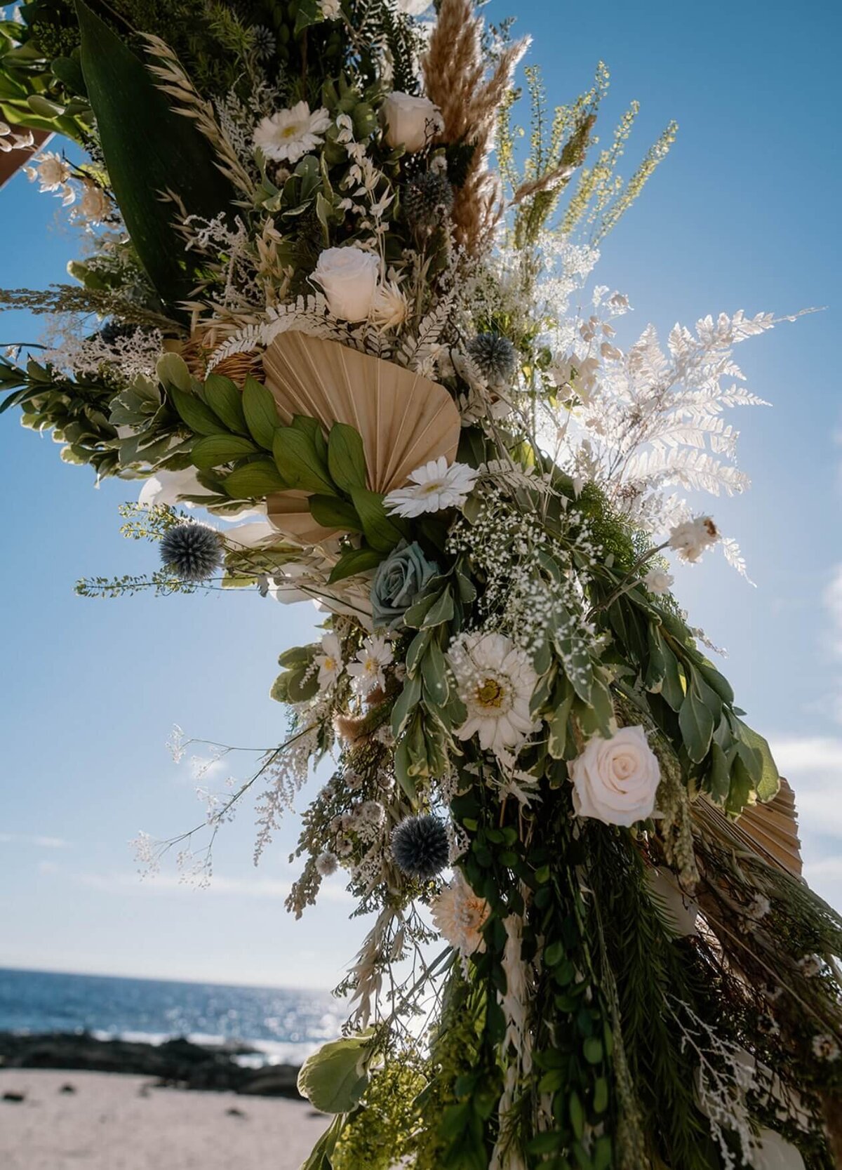 honey-and-the-moon-florals (16)