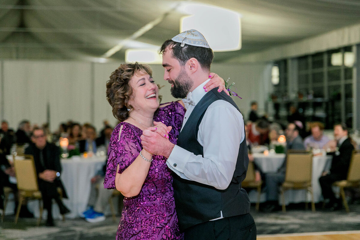 Eliana-Melmed-Photography-Chicago-LosAngeles-Jewish-WeddingPhotography-DInnerSpeeches-00156