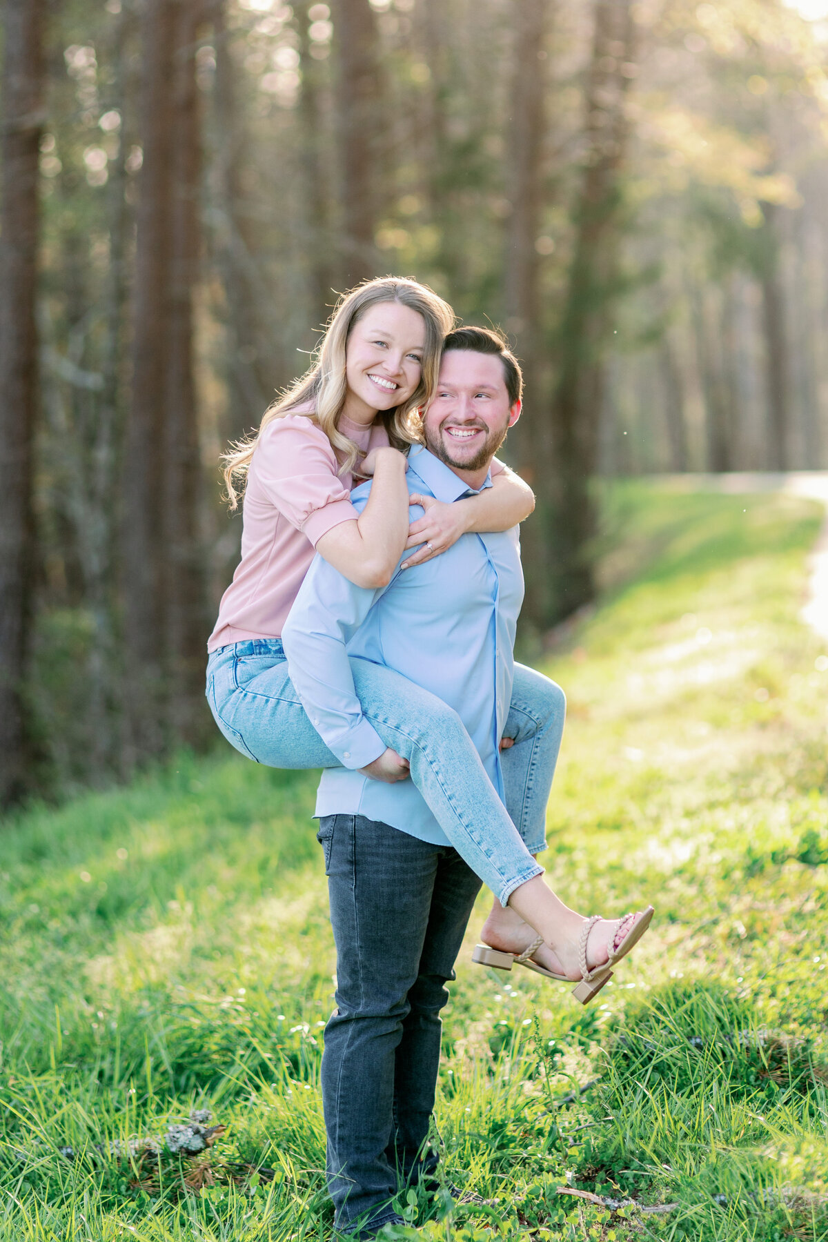 Alyssa and Craig Moutain Engagement - FootHills Parkway - East Tennessee Wedding Photographer - Alaina René Photogrphy-54