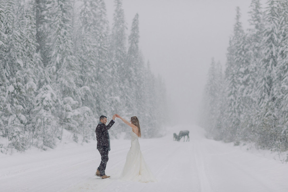emerald lake lodge intimate winter wedding moose