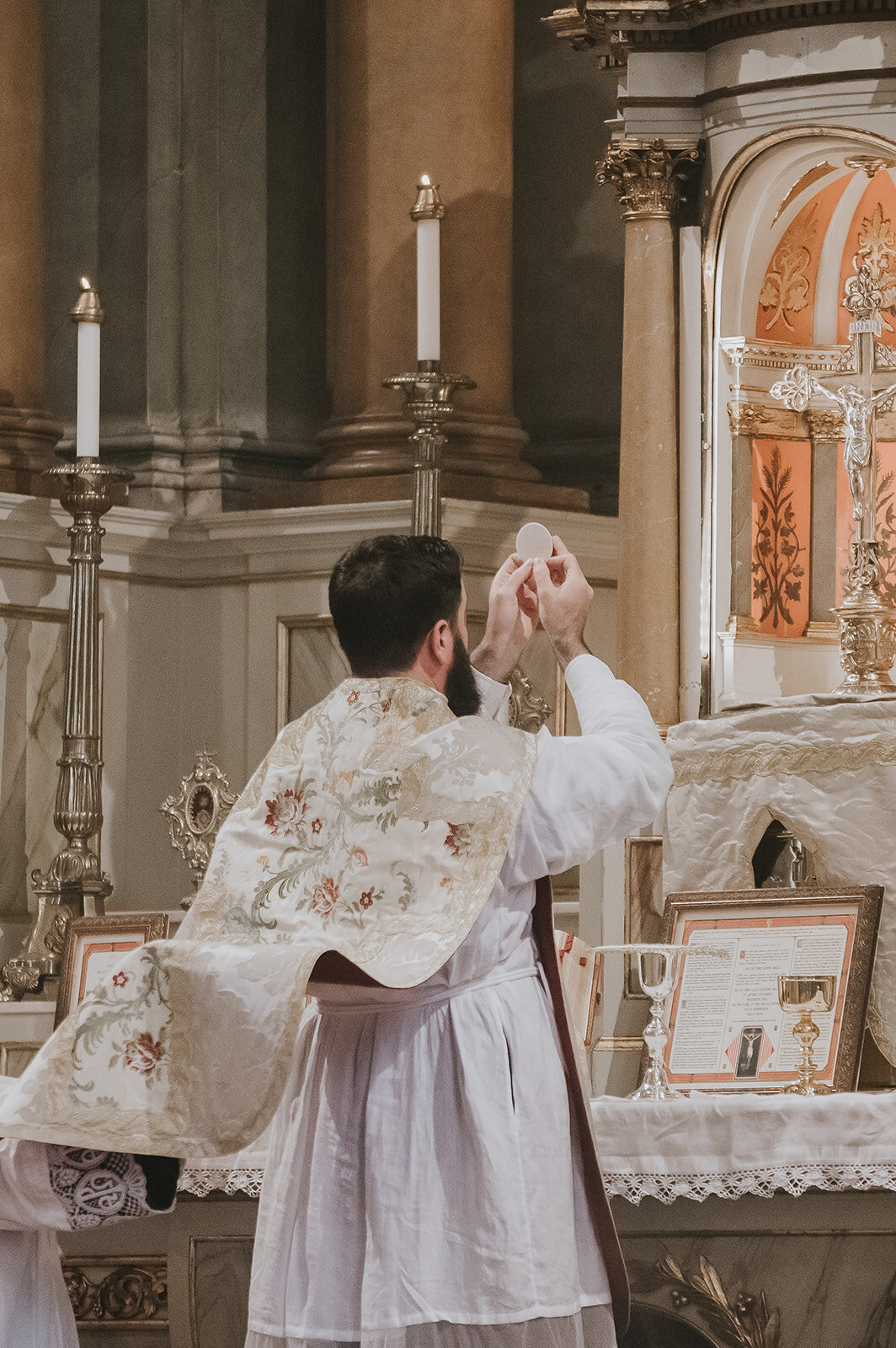 old-st-mary-catholic-wedding-cincinnati-ohio36