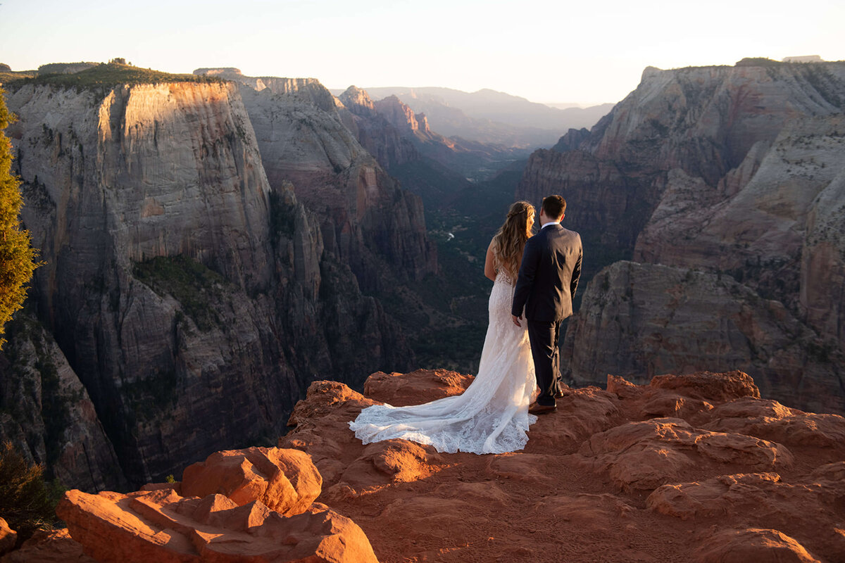 zion-national-park-elopement-wedding-photographer-17