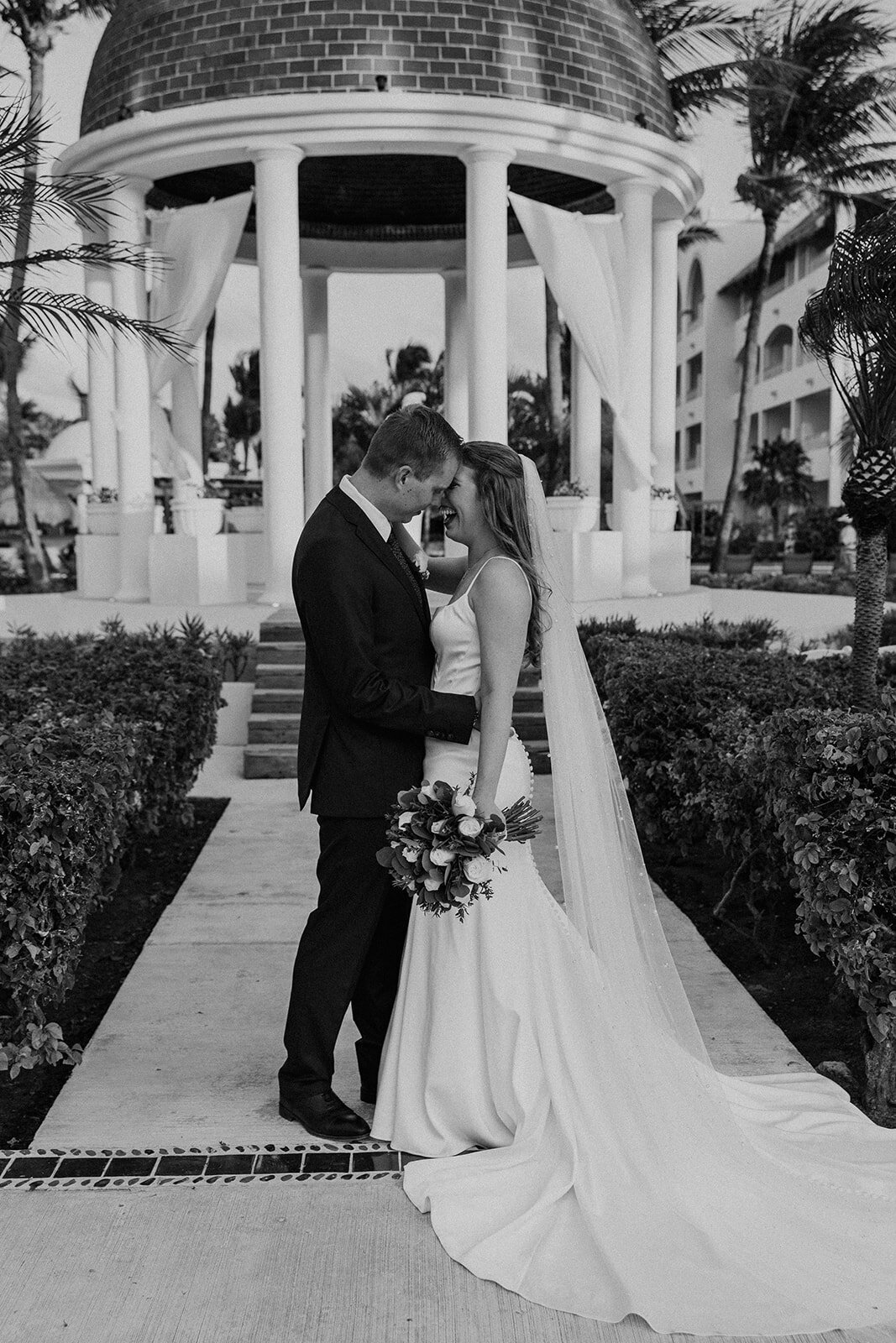 Bride+Groom-6650-2