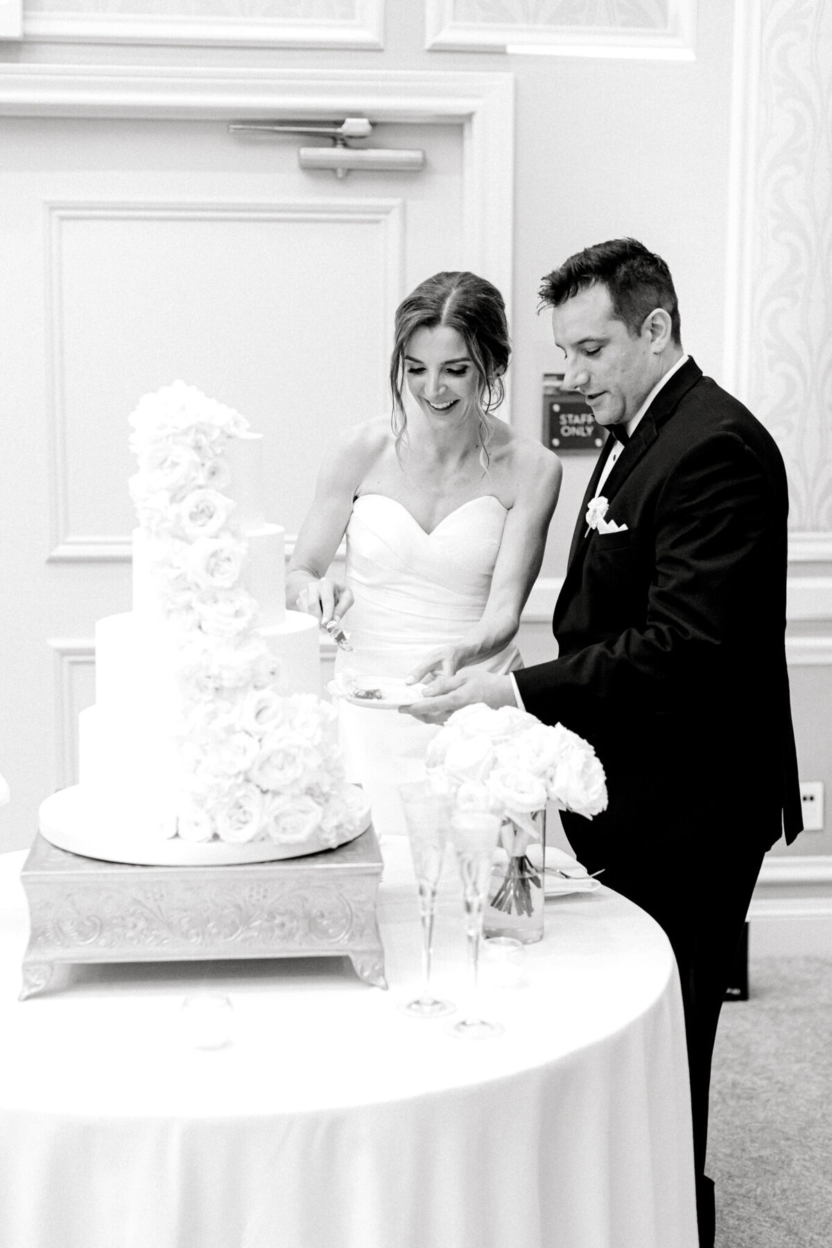 Virginia & Michael's Wedding at the Adolphus Hotel | Dallas Wedding Photographer | Sami Kathryn Photography-201