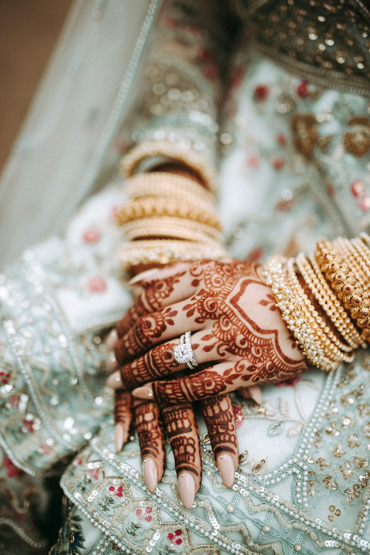sikh-wedding-ceremony-bride-blue-pink-sharara-mehndi-bangles