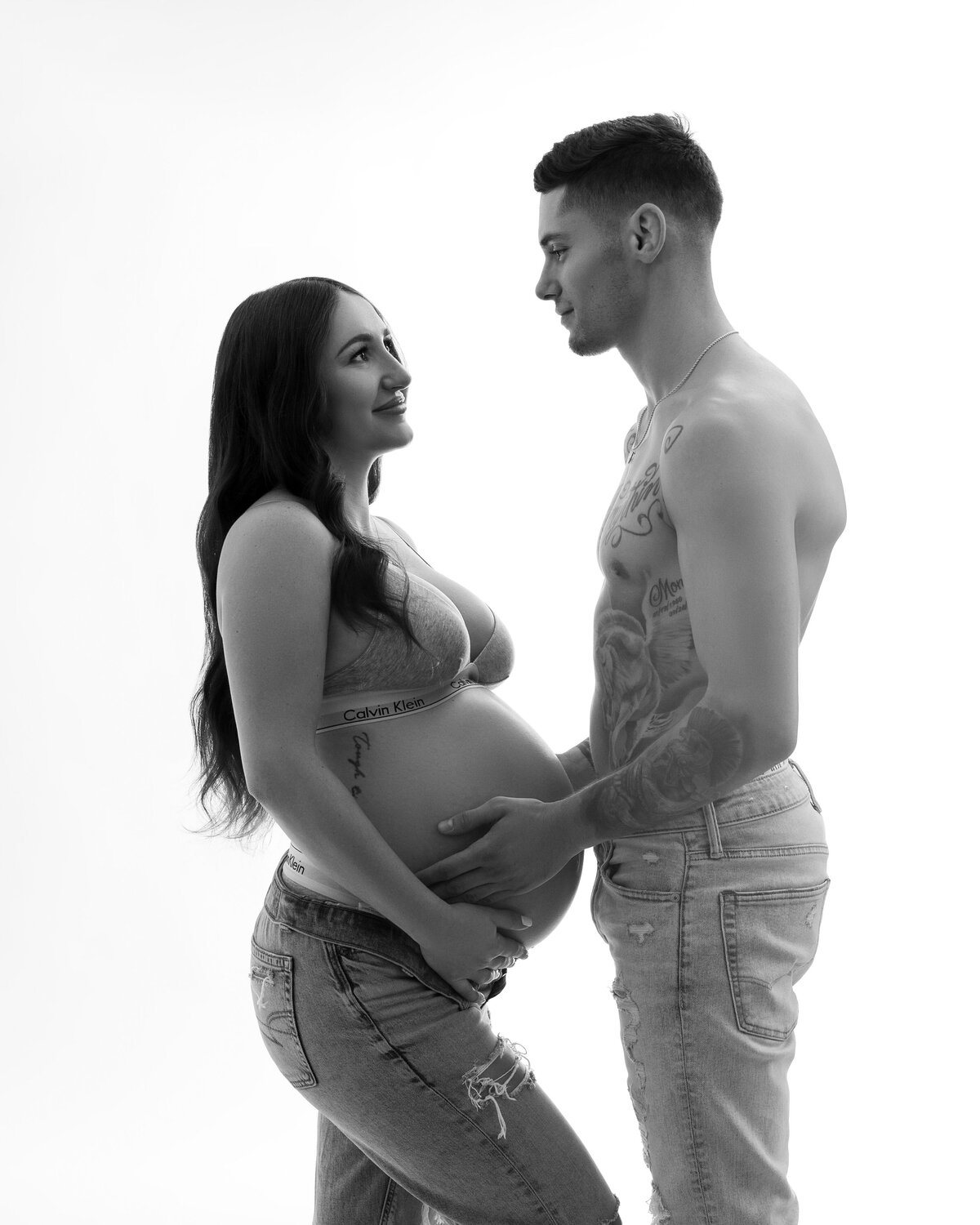 Couple maternity photography by Daisy Rey in New Jersey