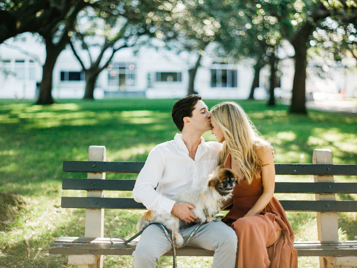 historic-downtown-charleston-engagement-photos--by-philip-casey-007