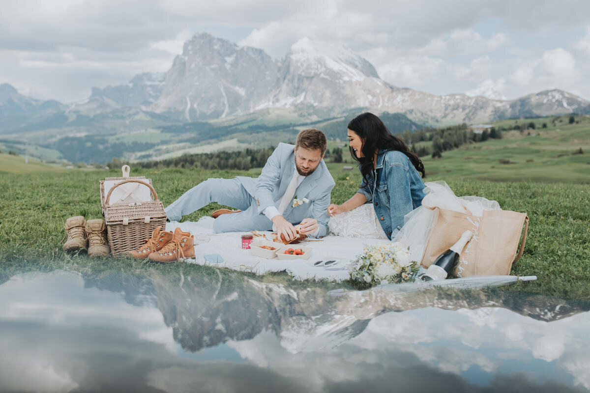 Jen and Dustin_Bolzano Elopement, Alpi di Suisi picnic-1161