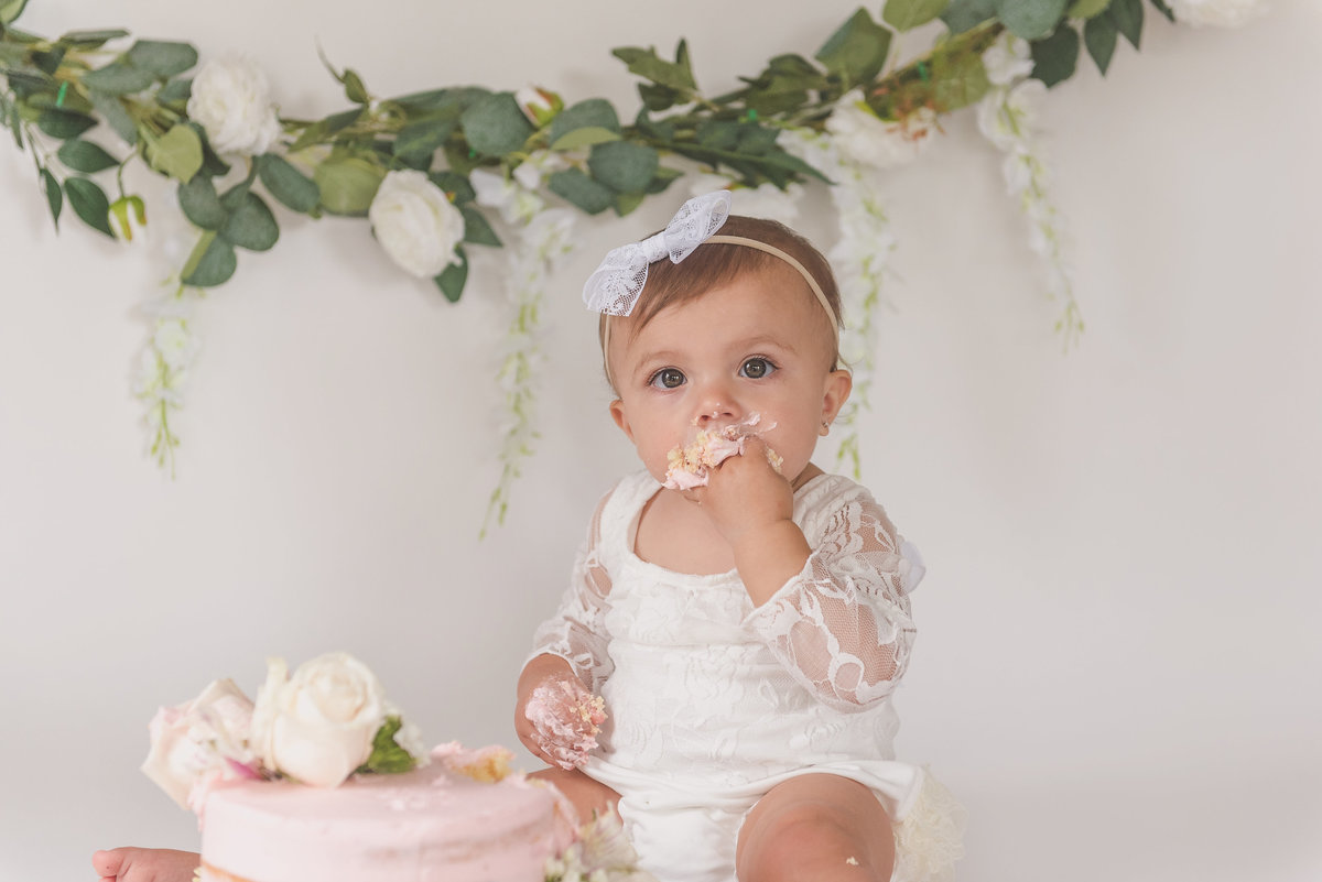 Brynleigh{FirstBirthday}-62