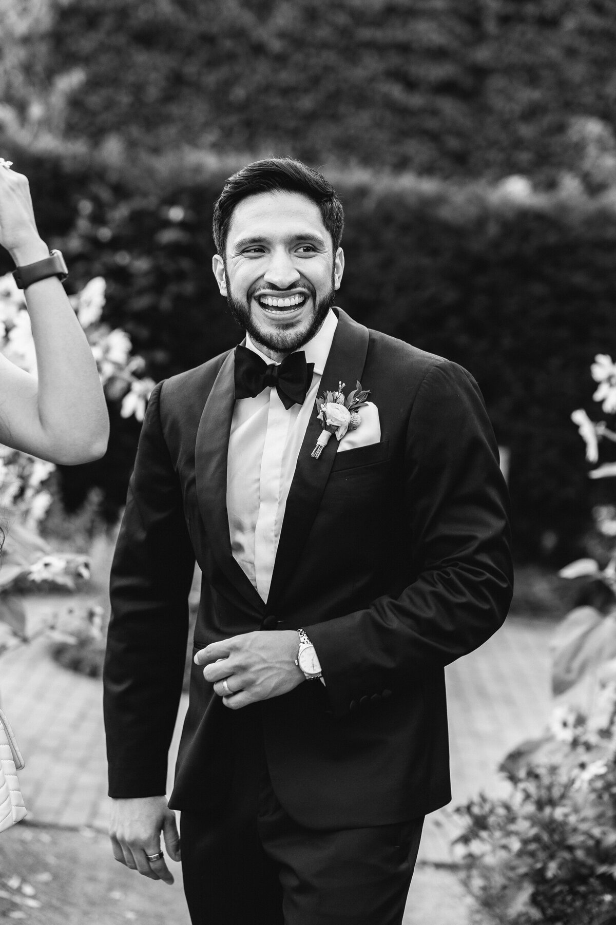 chicago-botanic-garden-wedding-summer-alex-ferreri--53