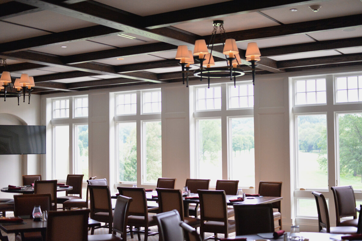 family dining windows on view to the golf course at Fox Chapel Golf Club