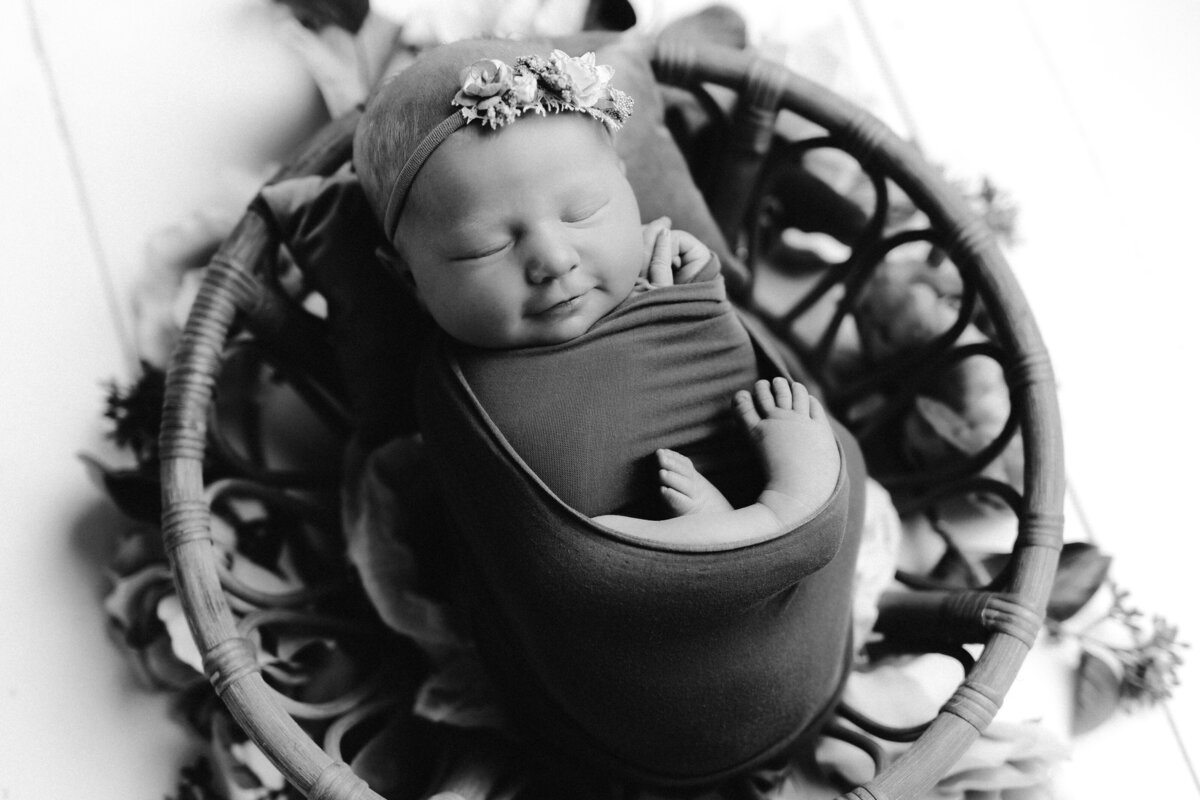 4105-Newborn-Photographer