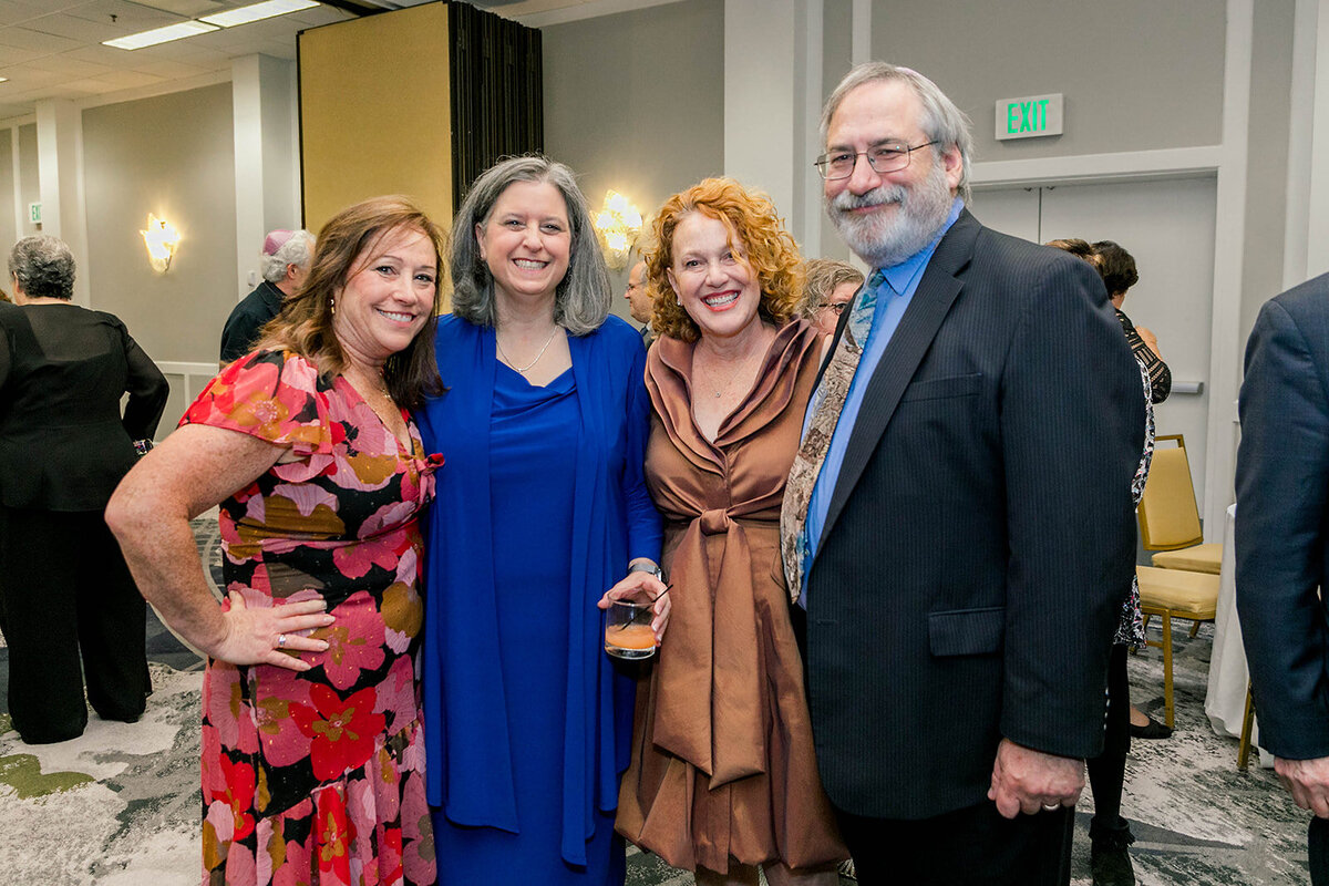 Eliana-Melmed-Photography-Chicago-LosAngeles-Jewish-WeddingPhotography-KabbalatPanim-00081