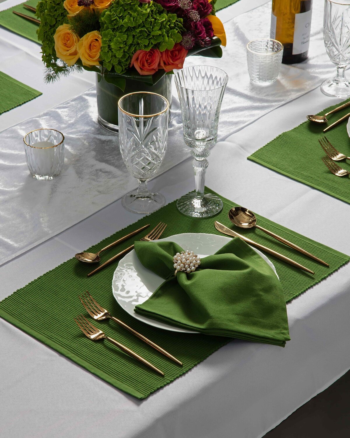 Angies-Tables-evergreen-tablescape-kits-2