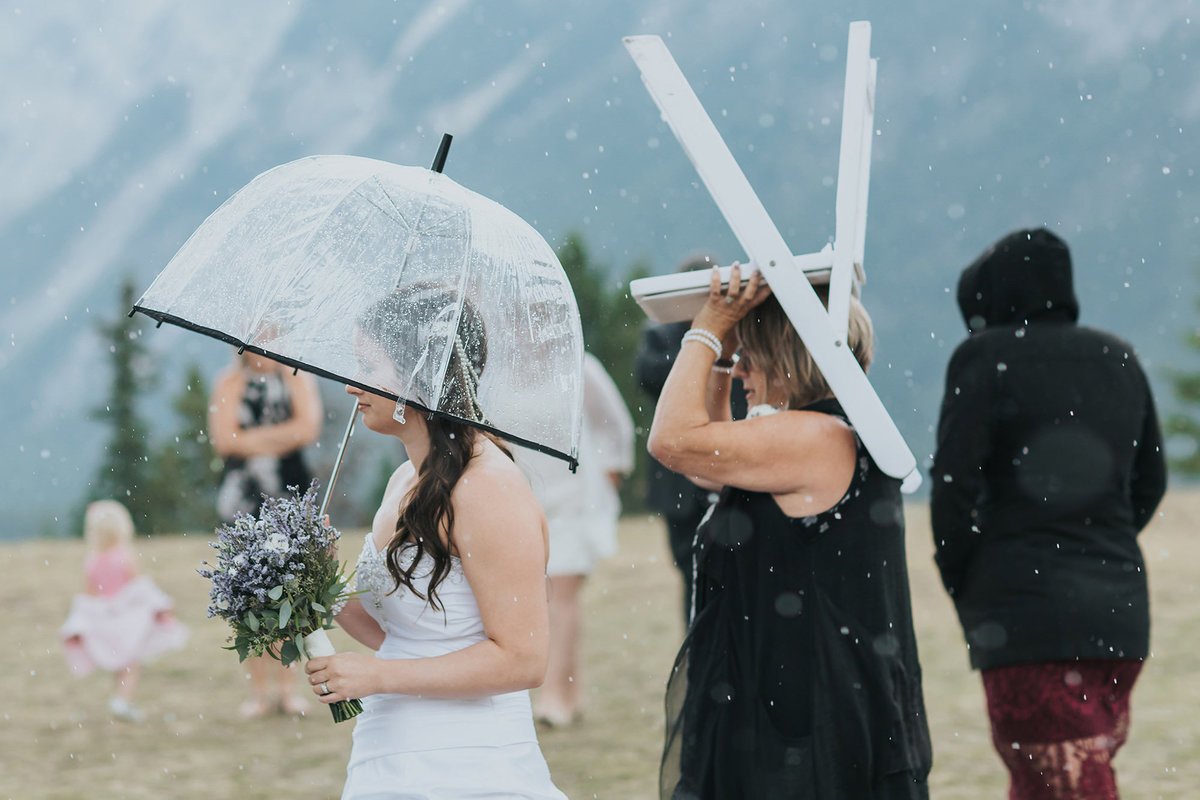 tunnel mountain reservoir rainy wedding ceremony