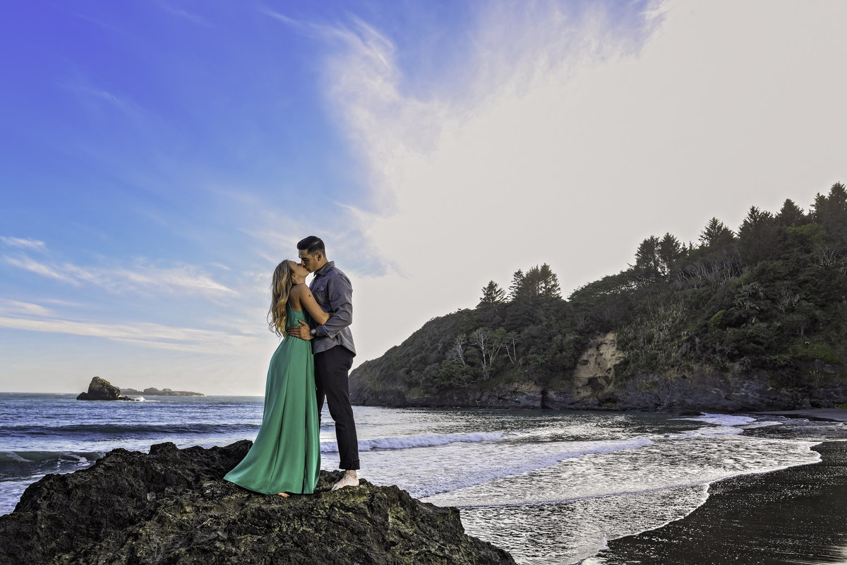 Redway-California-engagement-photographer-Parky's-Pics-Photography-Humboldt-County-College Cove Beach-Trinidad-California-beach-engagement-6.jpg