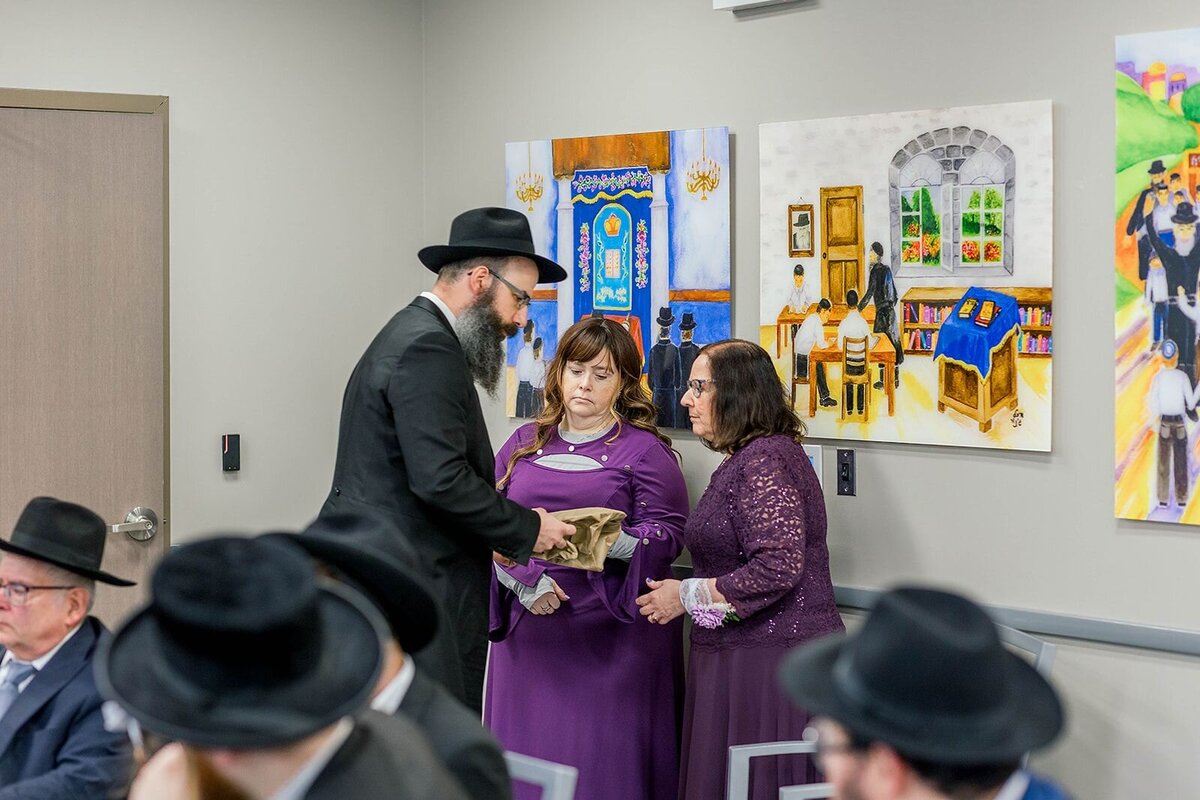 Eliana-Melmed-Photography-Chicago-LosAngeles-Jewish-WeddingPhotographer-CarmiKalman-Tisch-00168