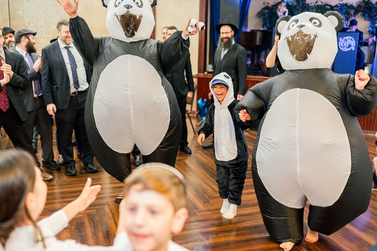 Eliana-Melmed-Photography-Chicago-LosAngeles-Jewish-WeddingPhotographer-CarmiKalman-Shtick-00021