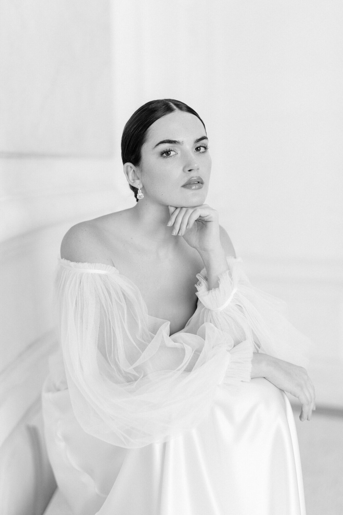 Maïlys Fortune Photography Husband Wife Wedding Weddings Photography France Switzerland Italy Timeless Dreamy Imagery Bilingual French English Destination Weddings Destination Wedding Provence French Riviera Paris Lake Como Tuscany48