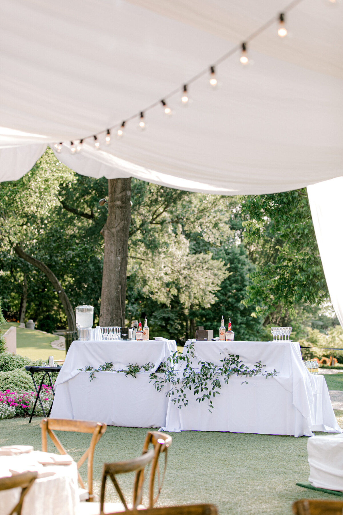 Gena & Matt's Wedding at the Dallas Arboretum | Dallas Wedding Photographer | Sami Kathryn Photography-200