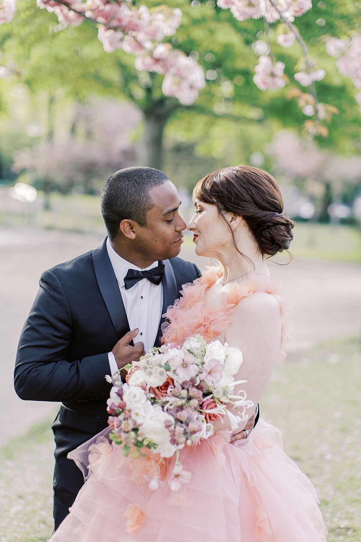 Anna-Wright-Photography-Paris-Elopement-In-Spring_0155