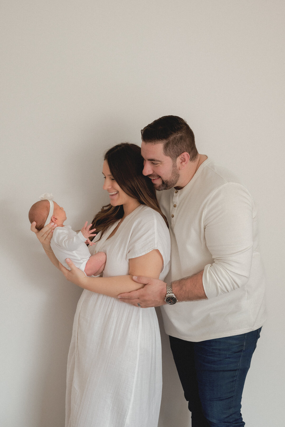 Brooke Lacombe is an Ottawa, Ontario based newborn photographer, specializing in motherhood, maternity, newborn and family fine art photography.
