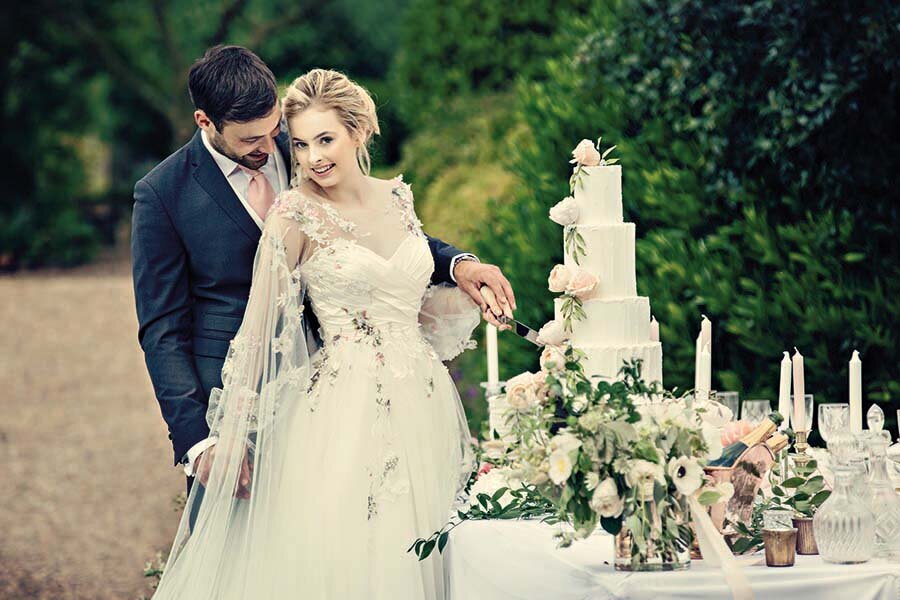Buckinghams Wedding Magazine - Hodsock Photoshoot 2018 - Dottie Photography (55)