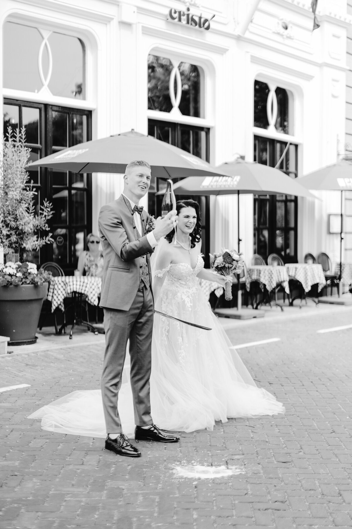 Nathalie & Steven - Laura de Roeck Photography-351-zw Hotel Mondragon