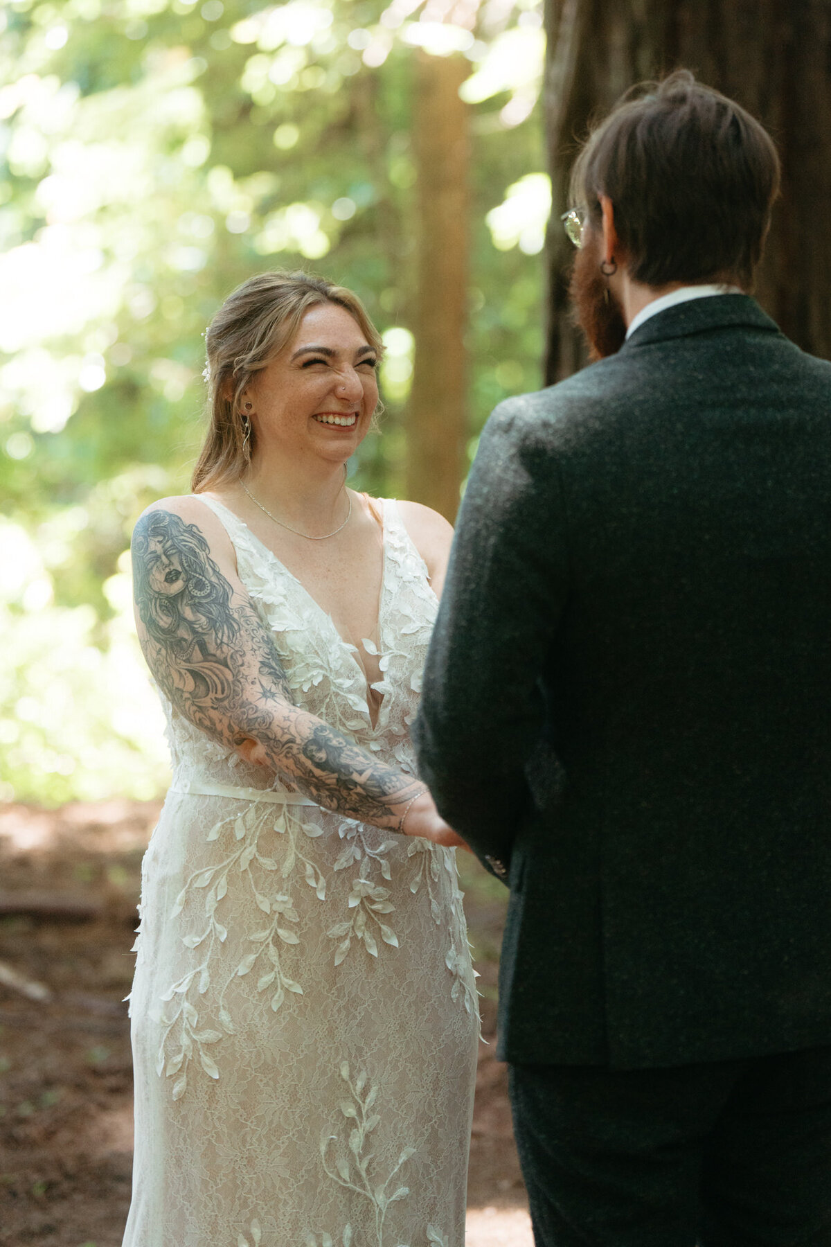 the_chaffins_international_destination_wedding_elopement_photographers_sammie_chaffin_micah_editorial_adventure_photos_travel_redwoods_national_park_9