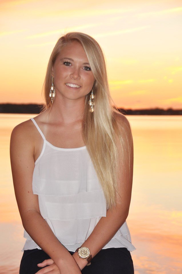 Senior Portrait 16
