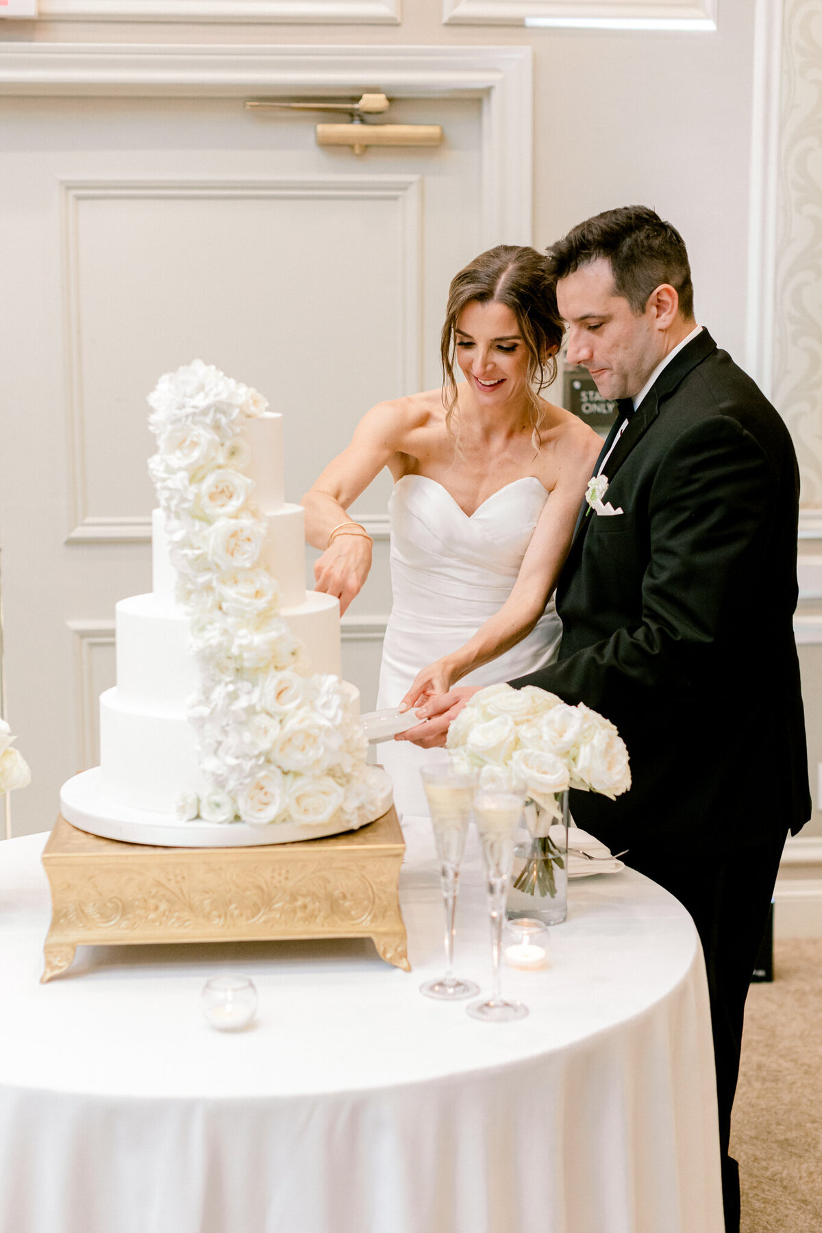 Virginia & Michael's Wedding at the Adolphus Hotel | Dallas Wedding Photographer | Sami Kathryn Photography-206