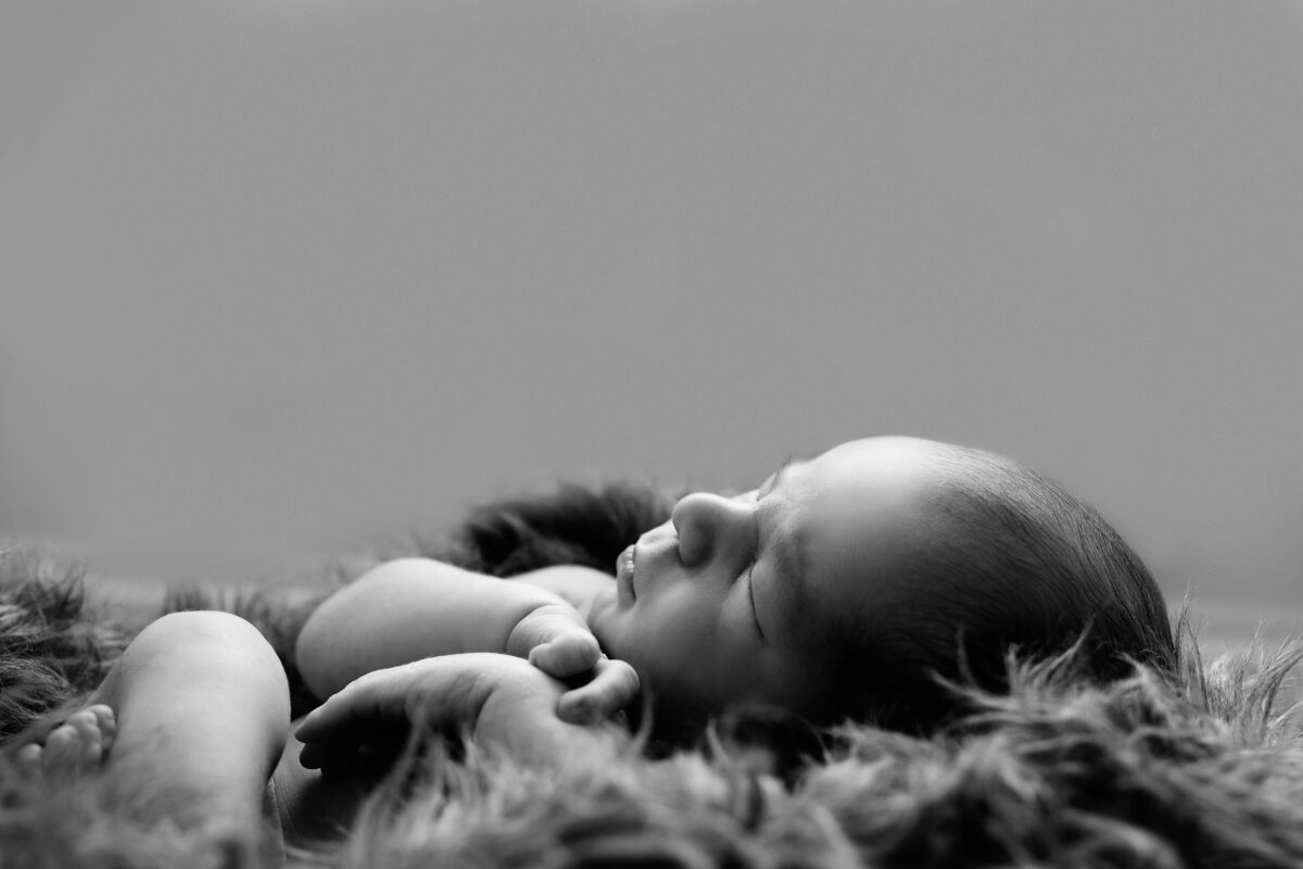 lifestyle washington DC newborn photographer-08