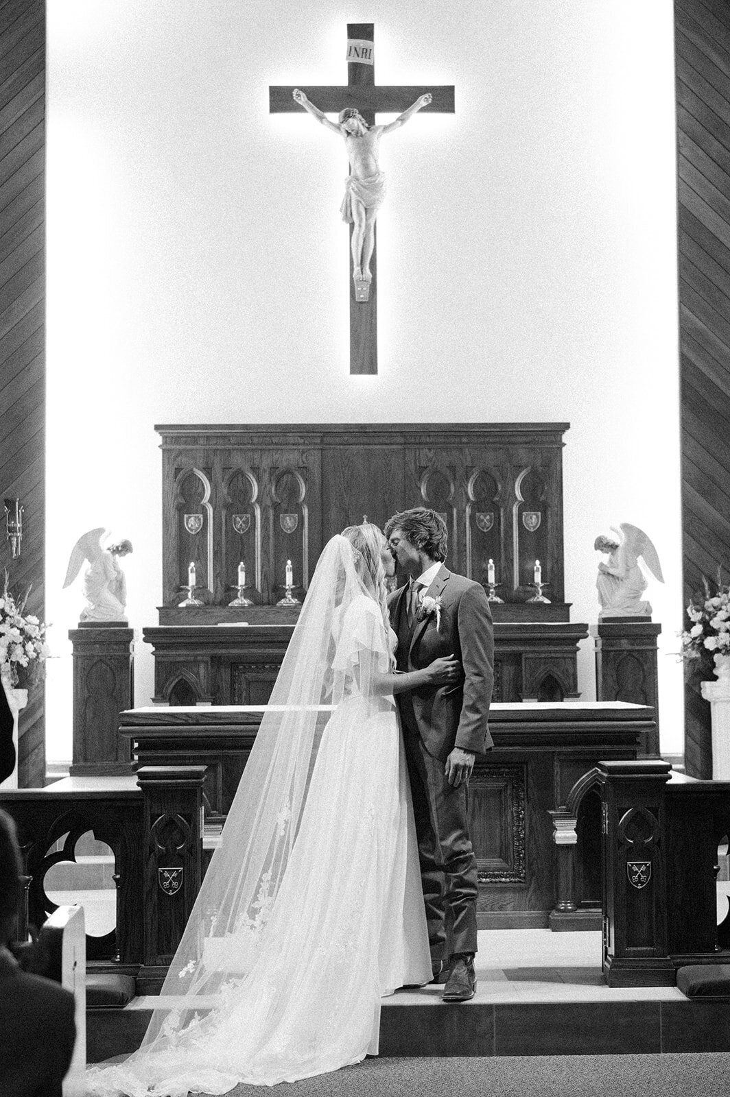 presley-gray-photo-elegant-montana-wedding-5936