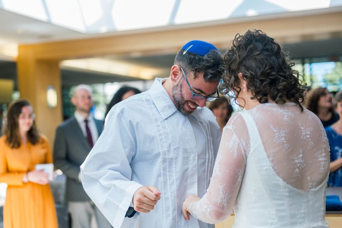 Eliana-Melmed-Photography-Chicago-LosAngeles-Jewish-WeddingPhotography-ShulaNoah-Tisch-00233