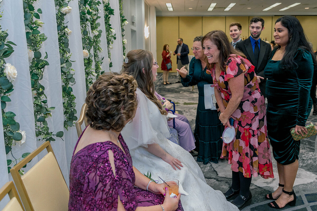 Eliana-Melmed-Photography-Chicago-LosAngeles-Jewish-WeddingPhotography-KabbalatPanim-00047