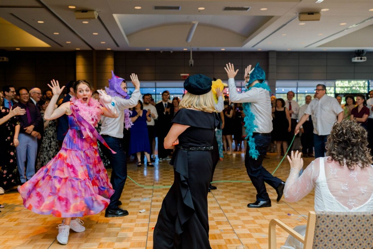 Eliana-Melmed-Photography-Chicago-LosAngeles-Jewish-WeddingPhotography-ShulaNoah-Shtick-00173