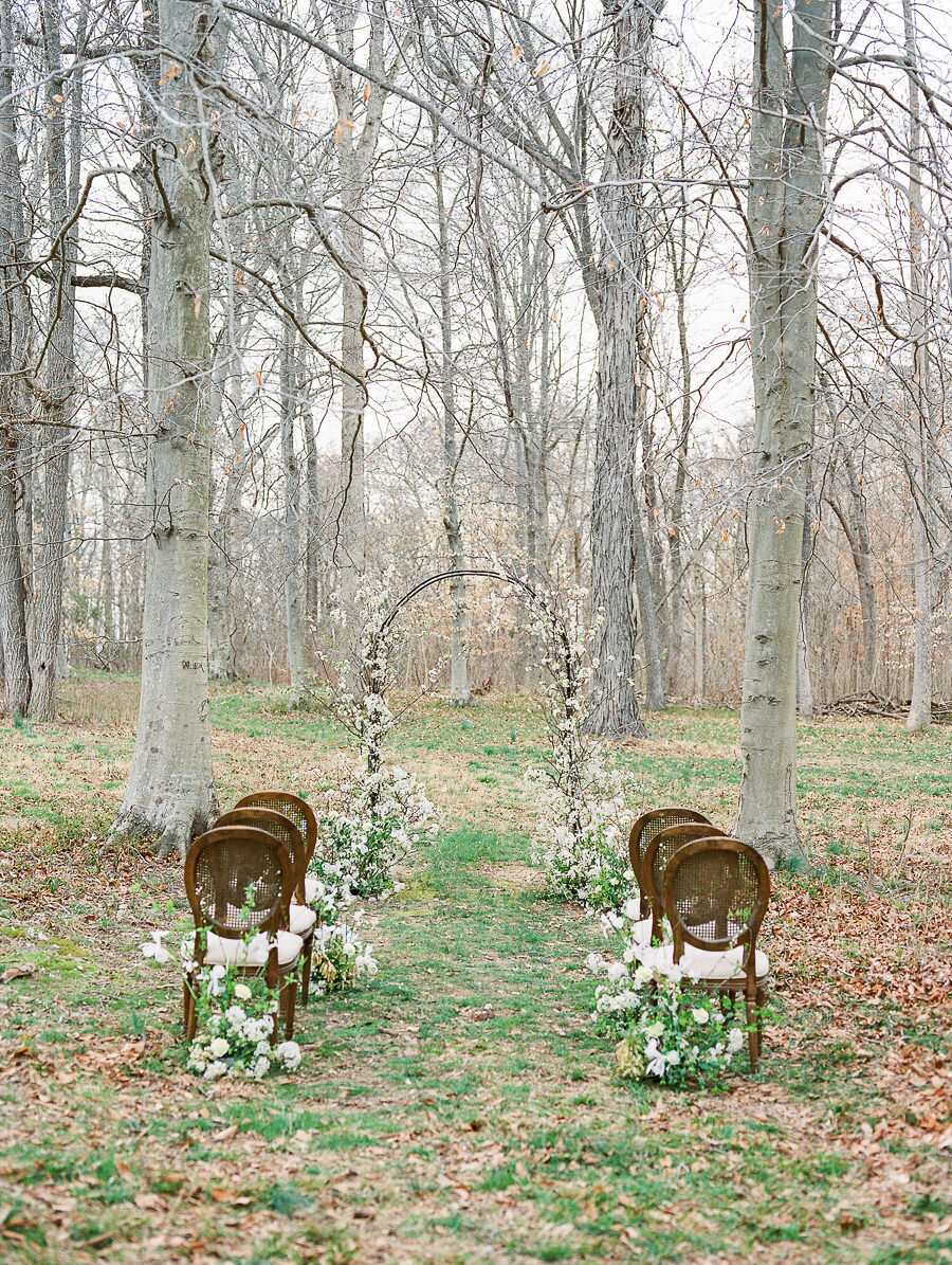 Graceful_Countryside_Fine_Art_Bridal_Maryland_Wedding_Megan_Harris_Photography-13