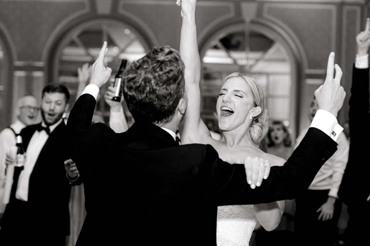 Katelyn & Kyle's Wedding at the Adolphus Hotel | Dallas Wedding Photographer | Sami Kathryn Photography-344