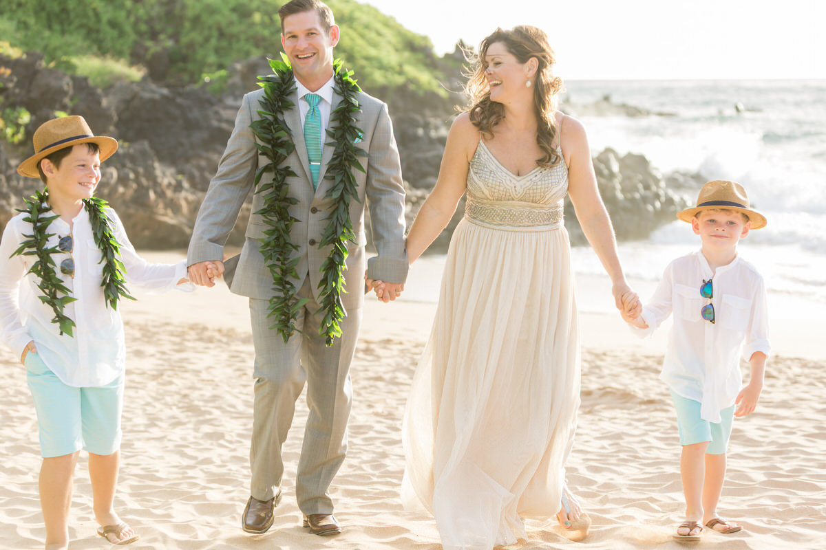 maui vow renewal with boys