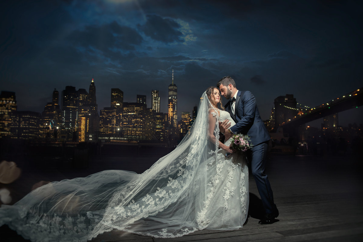 new york wedding photographer bride groom brooklyn bridge skyline New York City, NY
