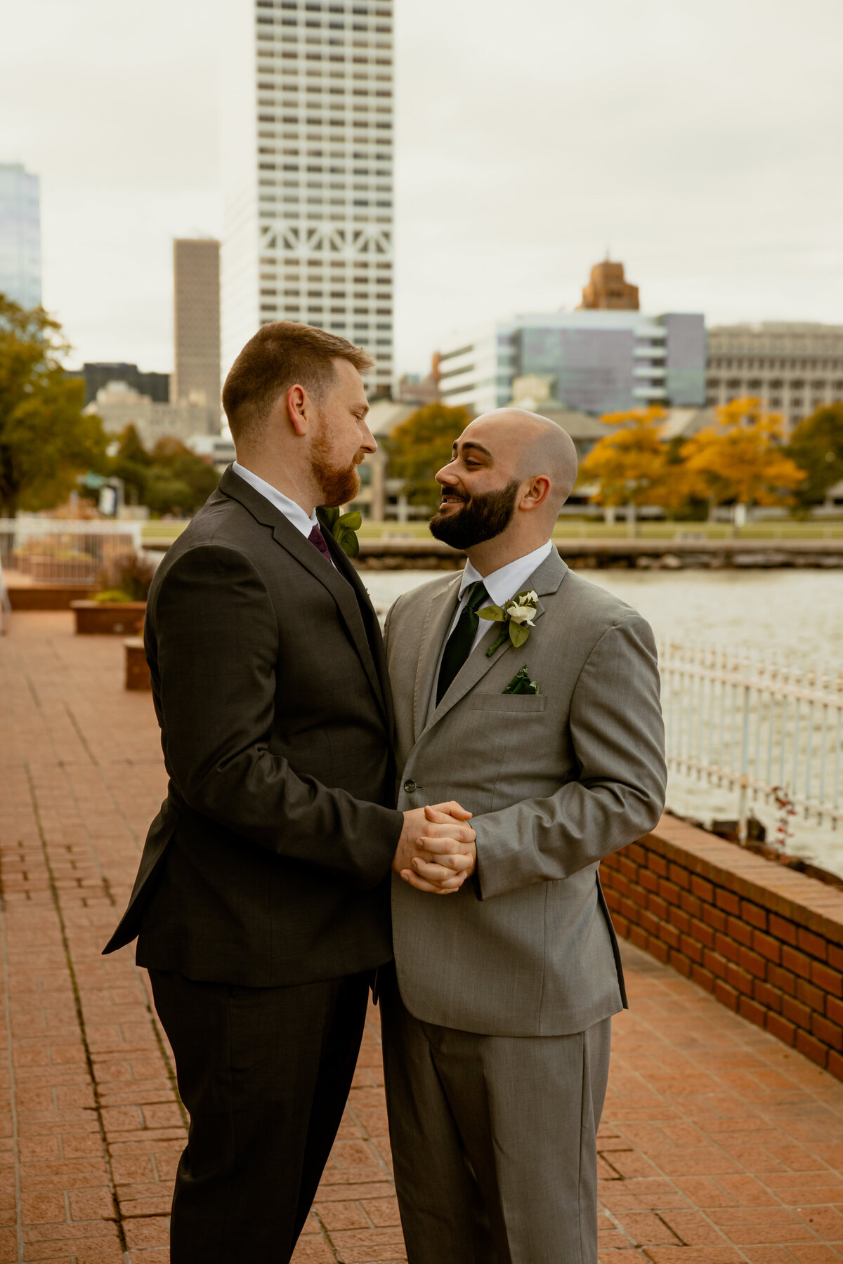 Duluth-MN-Elopement-Photographer-Roots-Revival-0926