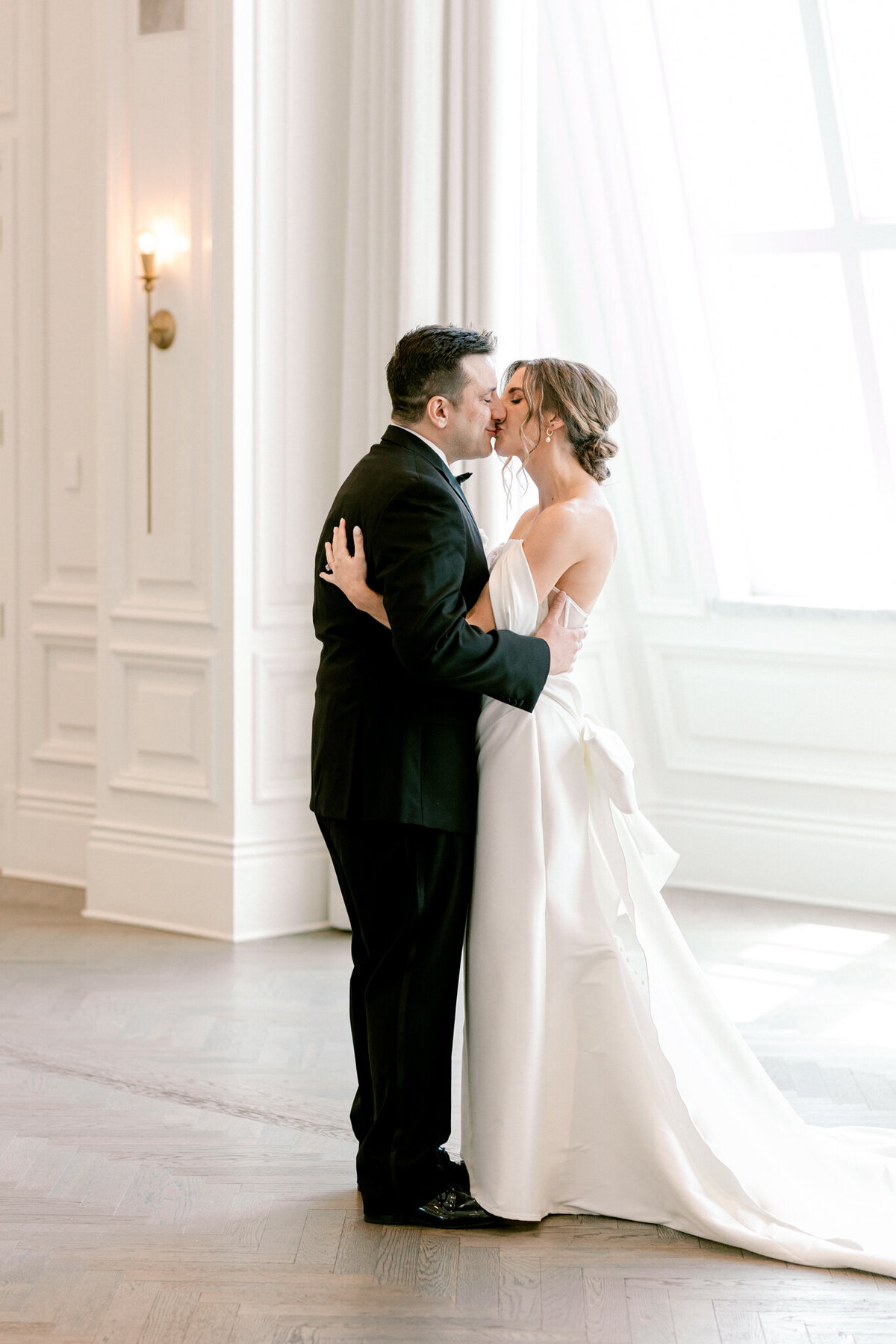 Virginia & Michael's Wedding at the Adolphus Hotel | Dallas Wedding Photographer | Sami Kathryn Photography-54